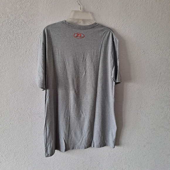 Gray Under Armour Tee - Picture 5 of 5